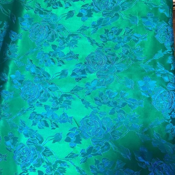 Elegant Green Floral Dress - Picture 7 of 9